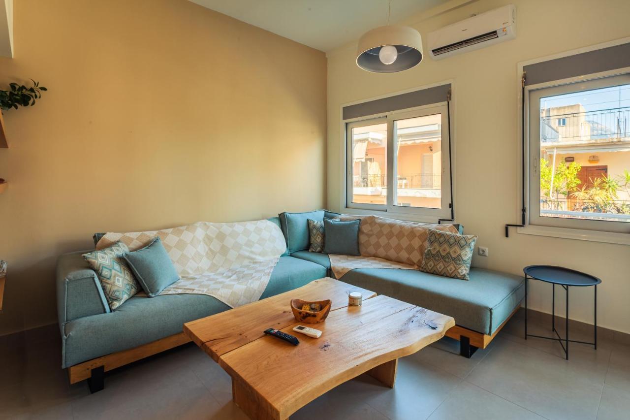 Apartmán Upscale Modern Escape In The Historic Center Kalamata Exteriér fotografie